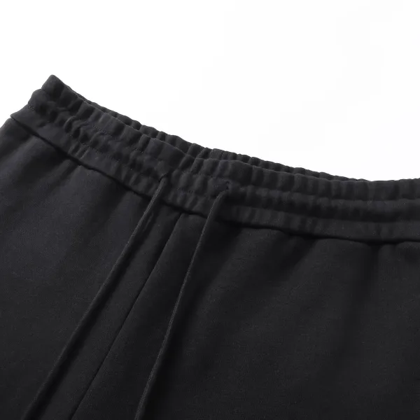 【PRADA  公式旗艦店】プラダ  ショートパンツご好評に付き再入荷！250227