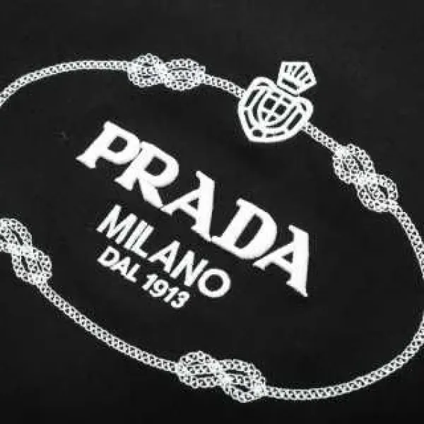 【PRADA 公式旗艦店】プラダ ショートパンツご好評に付き再入荷!250227 【PRADA 公式旗艦店】プラダ ショートパンツご好評に付き再入荷!250227