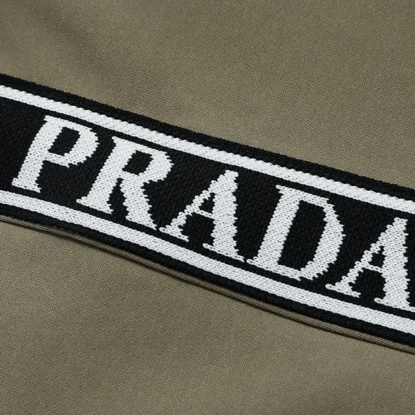 【PRADA 公式旗艦店】プラダ ショートパンツ ご好評に付き再入荷! 【PRADA 公式旗艦店】プラダ ショートパンツ ご好評に付き再入荷!