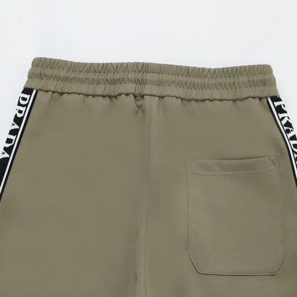 【PRADA 公式旗艦店】プラダ ショートパンツ ご好評に付き再入荷! 【PRADA 公式旗艦店】プラダ ショートパンツ ご好評に付き再入荷!