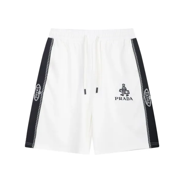 【PRADA 公式旗艦店】プラダ ショートパンツ ご好評に付き再入荷! 【PRADA 公式旗艦店】プラダ ショートパンツ ご好評に付き再入荷!