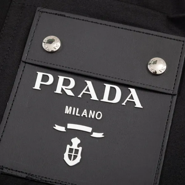 【PRADA 公式旗艦店】プラダ ショートパンツ ご好評に付き再入荷! 【PRADA 公式旗艦店】プラダ ショートパンツ ご好評に付き再入荷!