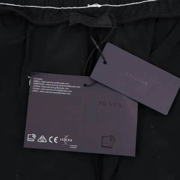 【 PRADA 公式旗艦店】 プラダ ショートパンツ ご好評に付き再入荷! 【 PRADA 公式旗艦店】 プラダ ショートパンツ ご好評に付き再入荷!