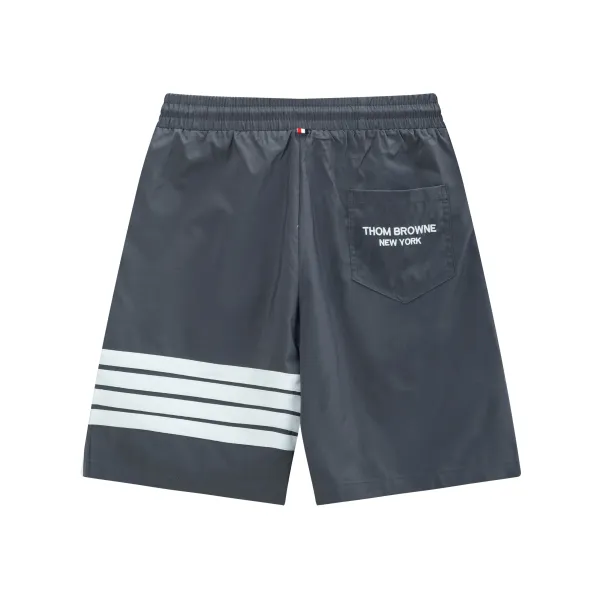 【ThomBrowne 公式旗艦店】トムブラウン ショートパンツご好評に付き再入荷!250227 【ThomBrowne 公式旗艦店】トムブラウン ショートパンツご好評に付き再入荷!250227