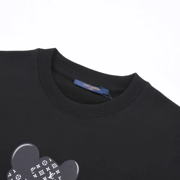 LV【LOUIS VUITTON  公式旗艦店】ルイヴィトン 丸首の衛衣 スウェット ご好評に付き再入荷！241217