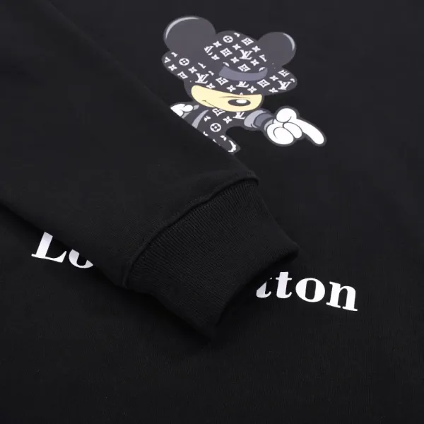 LV【LOUIS VUITTON  公式旗艦店】ルイヴィトン 丸首の衛衣 スウェット ご好評に付き再入荷！241217