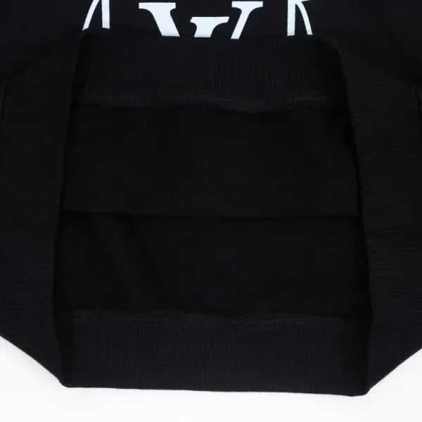 LV【LOUIS VUITTON 公式旗艦店】ルイヴィトン 丸首の衛衣 スウェット ご好評に付き再入荷!241217 LV【LOUIS VUITTON 公式旗艦店】ルイヴィトン 丸首の衛衣 スウェット ご好評に付き再入荷!241217