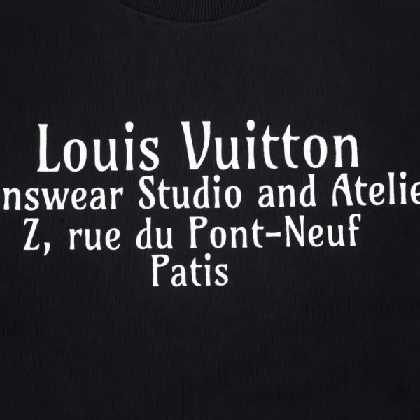 LV【LOUIS VUITTON  公式旗艦店】ルイヴィトン 丸首の衛衣 スウェット ご好評に付き再入荷！241217
