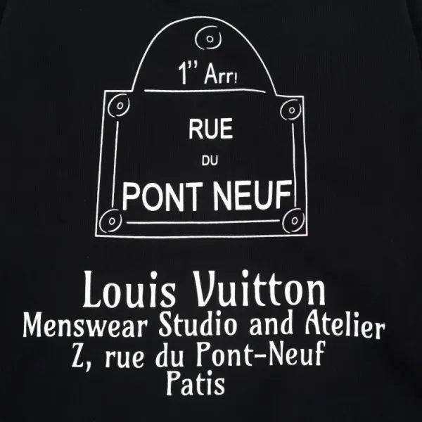 LV【LOUIS VUITTON  公式旗艦店】ルイヴィトン 丸首の衛衣 スウェット ご好評に付き再入荷！241217