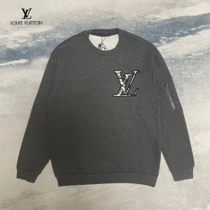 LV【LOUIS VUITTON 公式旗艦店】ルイヴィトン 丸首の衛衣 スウェット ご好評に付き再入荷!241217 LV【LOUIS VUITTON 公式旗艦店】ルイヴィトン 丸首の衛衣 スウェット ご好評に付き再入荷!241217
