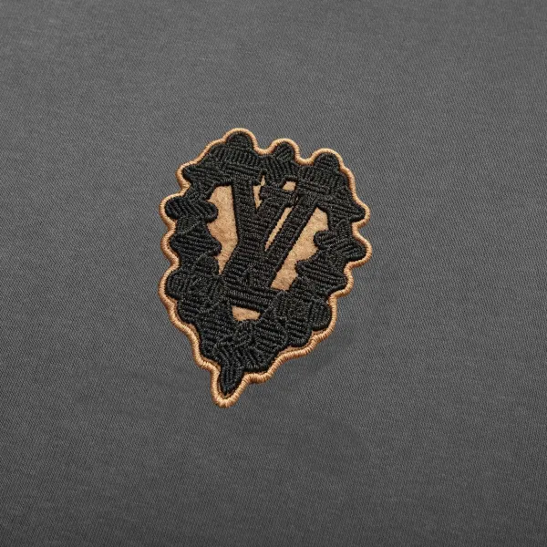LV【LOUIS VUITTON 公式旗艦店】ルイヴィトン 丸首の衛衣 スウェット ご好評に付き再入荷!241217 LV【LOUIS VUITTON 公式旗艦店】ルイヴィトン 丸首の衛衣 スウェット ご好評に付き再入荷!241217