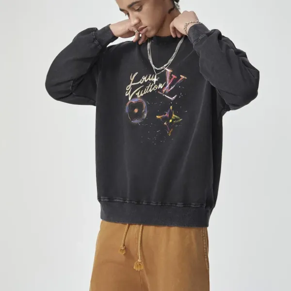 LV【LOUIS VUITTON 公式旗艦店】ルイヴィトン 丸首の衛衣 スウェット ご好評に付き再入荷! 241121 LV【LOUIS VUITTON 公式旗艦店】ルイヴィトン 丸首の衛衣 スウェット ご好評に付き再入荷! 241121