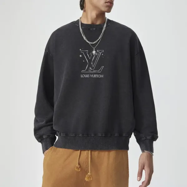 LV【LOUIS VUITTON 公式旗艦店】ルイヴィトン 丸首の衛衣 スウェットご好評に付き再入荷! 241121 LV【LOUIS VUITTON 公式旗艦店】ルイヴィトン 丸首の衛衣 スウェットご好評に付き再入荷! 241121