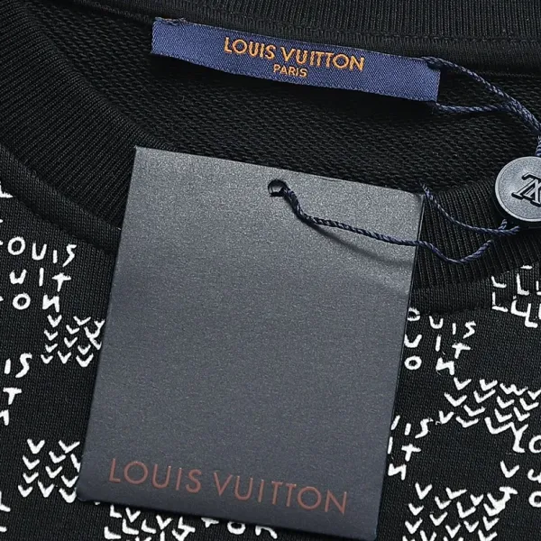 【LOUIS VUITTON  公式旗艦店】ルイヴィトン  丸首の衛衣 スウェットご好評に付き再入荷 240829