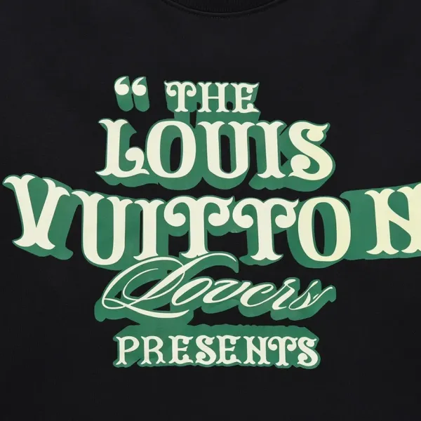 【LOUIS VUITTON 公式旗艦店】ルイヴィトン 丸首の衛衣 スウェットご好評に付き再入荷 240817