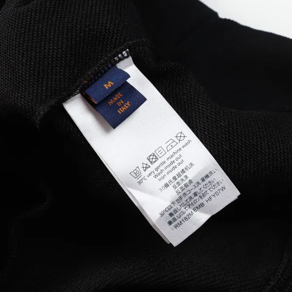 【LOUIS VUITTON 公式旗艦店】ルイヴィトン 丸首の衛衣 スウェット ご好評に付き再入荷 240808 【LOUIS VUITTON 公式旗艦店】ルイヴィトン 丸首の衛衣 スウェット ご好評に付き再入荷 240808