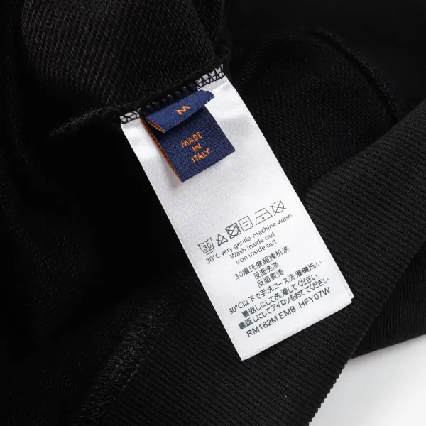 【LOUIS VUITTON 公式旗艦店】ルイヴィトン 丸首の衛衣 スウェット ご好評に付き再入荷 240808 【LOUIS VUITTON 公式旗艦店】ルイヴィトン 丸首の衛衣 スウェット ご好評に付き再入荷 240808
