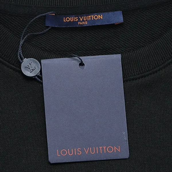 【LOUIS VUITTON 公式旗艦店】ルイヴィトン 丸首の衛衣 スウェット ご好評に付き再入荷 240808 【LOUIS VUITTON 公式旗艦店】ルイヴィトン 丸首の衛衣 スウェット ご好評に付き再入荷 240808