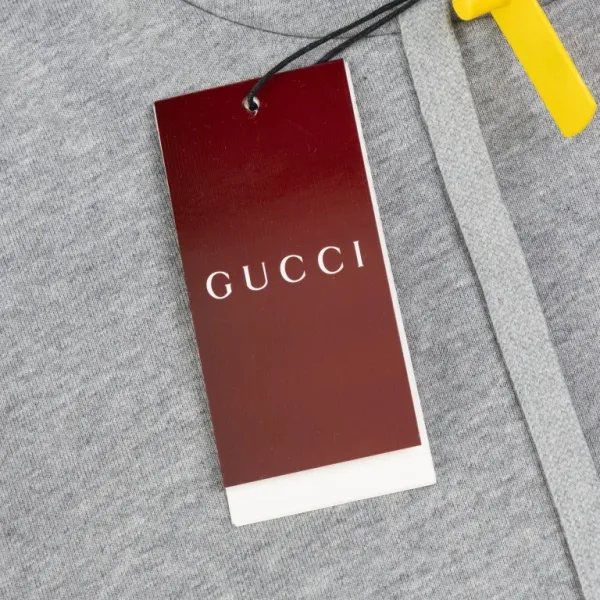 【GUCCI 公式旗艦店】グッチ パーカー スウェットご好評に付き再入荷!250110 【GUCCI 公式旗艦店】グッチ パーカー スウェットご好評に付き再入荷!250110