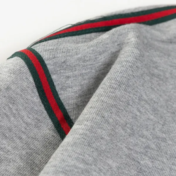 【GUCCI 公式旗艦店】グッチ パーカー スウェットご好評に付き再入荷!250110 【GUCCI 公式旗艦店】グッチ パーカー スウェットご好評に付き再入荷!250110