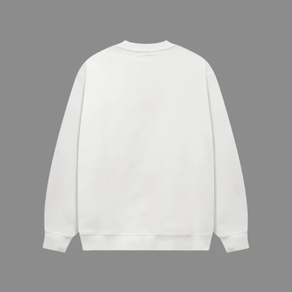【GUCCI 公式旗艦店】グッチ 丸首の衛衣 スウェットご好評に付き再入荷!250110 【GUCCI 公式旗艦店】グッチ 丸首の衛衣 スウェットご好評に付き再入荷!250110