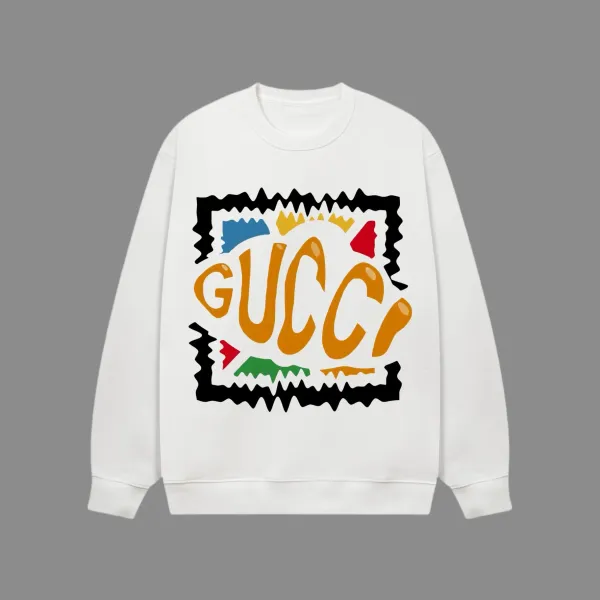【GUCCI  公式旗艦店】グッチ 丸首の衛衣 スウェットご好評に付き再入荷！250110