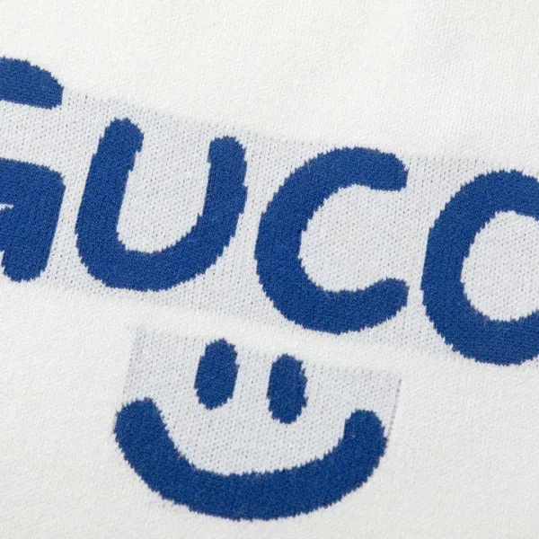 【GUCCI 公式旗艦店】グッチ 丸首の衛衣 スウェット ご好評に付き再入荷!241120 【GUCCI 公式旗艦店】グッチ 丸首の衛衣 スウェット ご好評に付き再入荷!241120