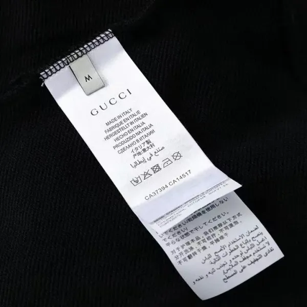 【GUCCI 公式旗艦店】グッチ 丸首の衛衣 スウェット ご好評に付き再入荷!241120 【GUCCI 公式旗艦店】グッチ 丸首の衛衣 スウェット ご好評に付き再入荷!241120