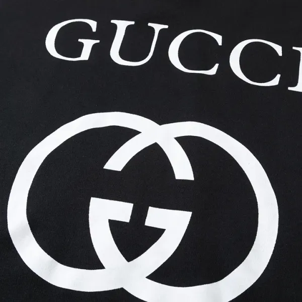 【GUCCI 公式旗艦店】グッチ パーカー スウェットご好評に付き再入荷 241113 【GUCCI 公式旗艦店】グッチ パーカー スウェットご好評に付き再入荷 241113