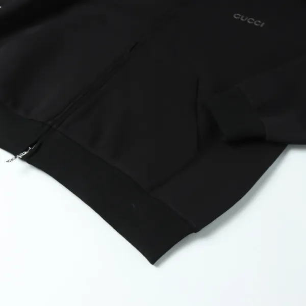 【GUCCI 公式旗艦店】グッチ パーカー スウェットご好評に付き再入荷 241113 【GUCCI 公式旗艦店】グッチ パーカー スウェットご好評に付き再入荷 241113