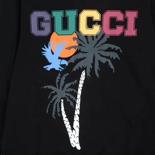【GUCCI 公式旗艦店】グッチ 丸首の衛衣 スウェットご好評に付き再入荷 240902 【GUCCI 公式旗艦店】グッチ 丸首の衛衣 スウェットご好評に付き再入荷 240902