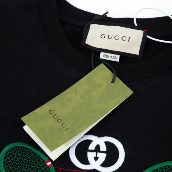 【GUCCI 公式旗艦店】グッチ 丸首の衛衣 スウェットご好評に付き再入荷 240902 【GUCCI 公式旗艦店】グッチ 丸首の衛衣 スウェットご好評に付き再入荷 240902