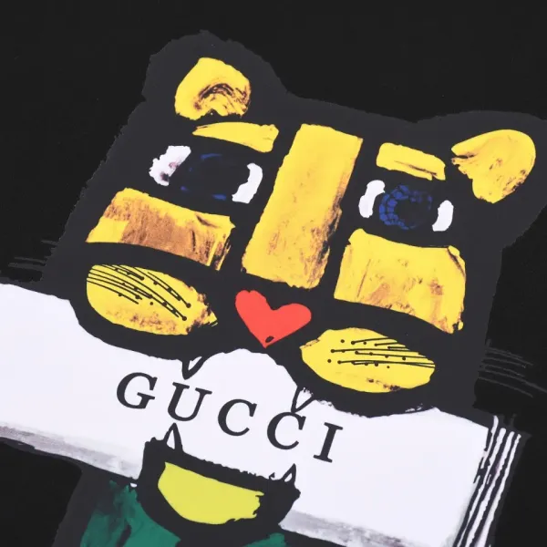 【GUCCI 公式旗艦店】グッチ 丸首の衛衣 スウェットご好評に付き再入荷 240902 【GUCCI 公式旗艦店】グッチ 丸首の衛衣 スウェットご好評に付き再入荷 240902