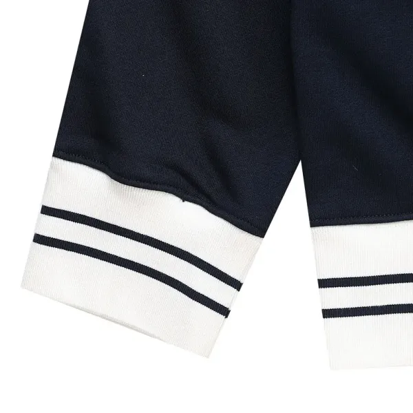 【GUCCI 公式旗艦店】グッチ 丸首の衛衣 スウェットご好評に付き再入荷 240828 【GUCCI 公式旗艦店】グッチ 丸首の衛衣 スウェットご好評に付き再入荷 240828
