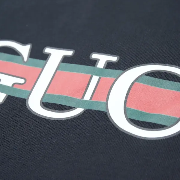 【GUCCI 公式旗艦店】グッチ 丸首の衛衣 スウェットご好評に付き再入荷 240816 【GUCCI 公式旗艦店】グッチ 丸首の衛衣 スウェットご好評に付き再入荷 240816