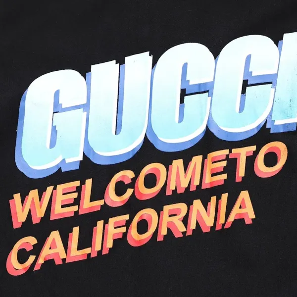 【GUCCI 公式旗艦店】グッチ 丸首の衛衣 スウェットご好評に付き再入荷 240811 【GUCCI 公式旗艦店】グッチ 丸首の衛衣 スウェットご好評に付き再入荷 240811