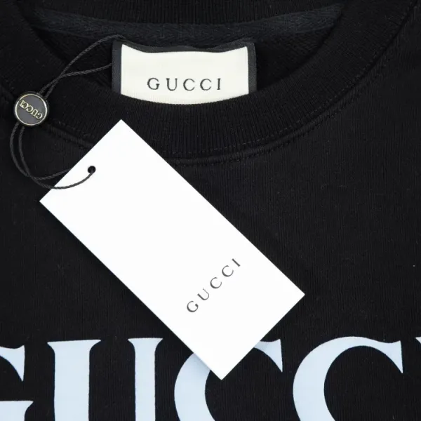 【GUCCI  公式旗艦店】グッチ 丸首の衛衣 スウェットご好評に付き再入荷！