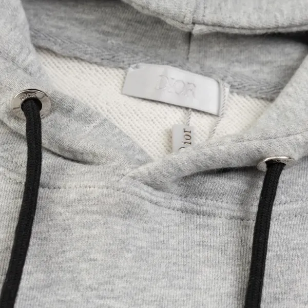 【DIOR 公式旗艦店】ディオール 丸首の衛衣 スウェットご好評に付き再入荷250110 【DIOR 公式旗艦店】ディオール 丸首の衛衣 スウェットご好評に付き再入荷250110