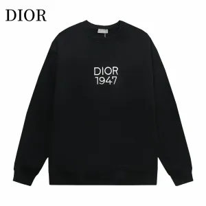 【DIOR 公式旗艦店】ディオール 丸首の衛衣 ご好評に付き再入荷 240817 【DIOR 公式旗艦店】ディオール 丸首の衛衣 ご好評に付き再入荷 240817