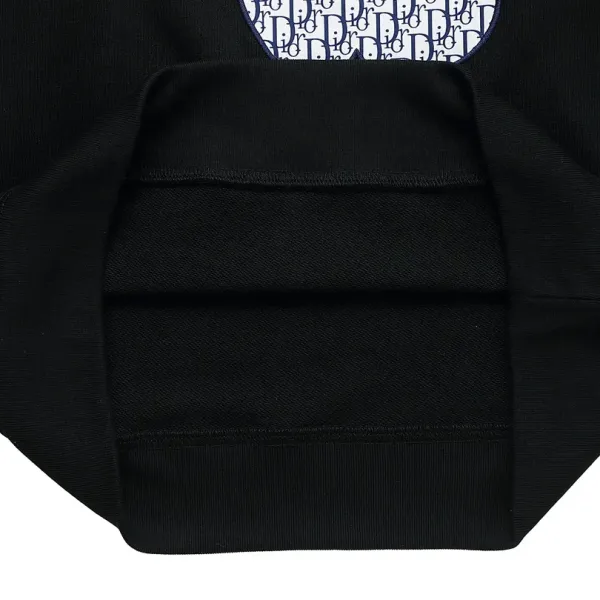 【DIOR 公式旗艦店】ディオール 丸首の衛衣 ご好評に付き再入荷 240809 【DIOR 公式旗艦店】ディオール 丸首の衛衣 ご好評に付き再入荷 240809