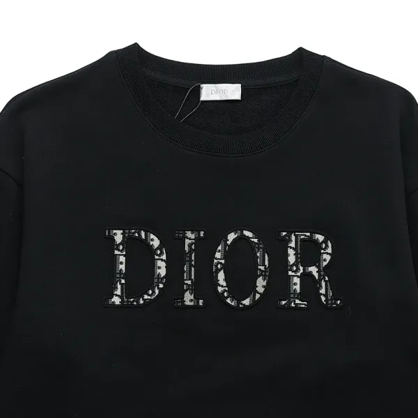 【DIOR 公式旗艦店】ディオール 丸首の衛衣 ご好評に付き再入荷 240809 【DIOR 公式旗艦店】ディオール 丸首の衛衣 ご好評に付き再入荷 240809