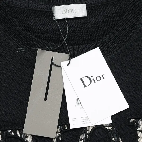 【DIOR 公式旗艦店】ディオール 丸首の衛衣 ご好評に付き再入荷 240809 【DIOR 公式旗艦店】ディオール 丸首の衛衣 ご好評に付き再入荷 240809