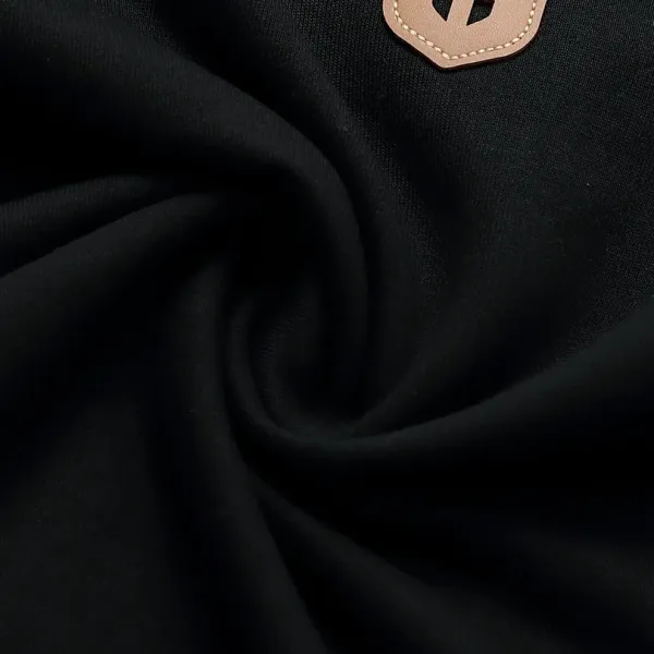 【PRADA 公式旗艦店】プラダ  丸首の衛衣 スウェットご好評に付き再入荷 240809