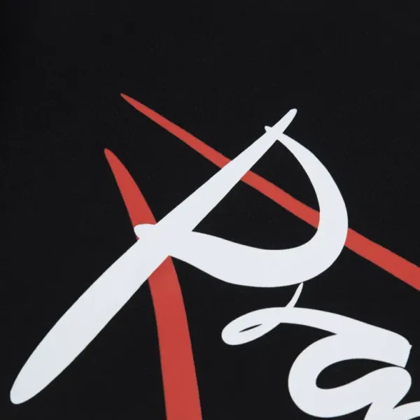 【PRADA 公式旗艦店】プラダ 丸首の衛衣 スウェットご好評に付き再入荷! 【PRADA 公式旗艦店】プラダ 丸首の衛衣 スウェットご好評に付き再入荷!
