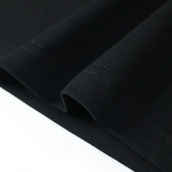 【MONCLER 公式旗艦店】モンクレール 丸首の衛衣 スウェットご好評に付き再入荷 241025 【MONCLER 公式旗艦店】モンクレール 丸首の衛衣 スウェットご好評に付き再入荷 241025