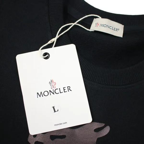 【MONCLER 公式旗艦店】モンクレール 丸首の衛衣 スウェットご好評に付き再入荷 241025 【MONCLER 公式旗艦店】モンクレール 丸首の衛衣 スウェットご好評に付き再入荷 241025