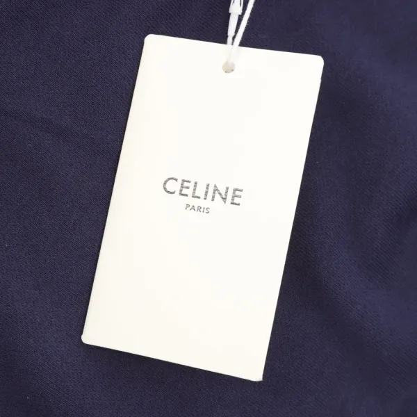 【CELINE 公式旗艦店】セリーヌ 丸首の衛衣 スウェット ご好評に付き再入荷!241121 【CELINE 公式旗艦店】セリーヌ 丸首の衛衣 スウェット ご好評に付き再入荷!241121