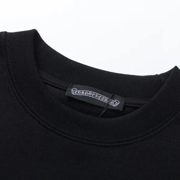 【CHROME HEARTS 公式旗艦店】クロムハーツ 丸首の衛衣 スウェットご好評に付き再入荷!241217 【CHROME HEARTS 公式旗艦店】クロムハーツ 丸首の衛衣 スウェットご好評に付き再入荷!241217