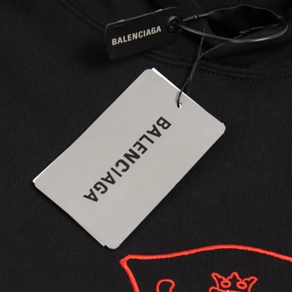 【BALENCIAGA 公式旗艦店】バレンシアガ パーカー スウェット ご好評に付き再入荷!241211 【BALENCIAGA 公式旗艦店】バレンシアガ パーカー スウェット ご好評に付き再入荷!241211