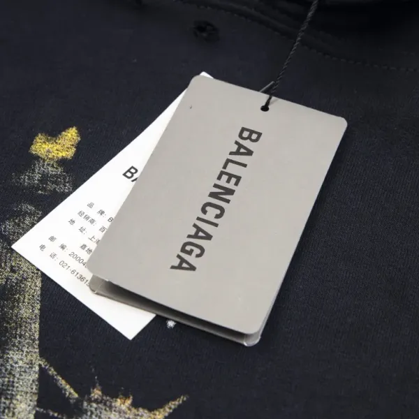 【BALENCIAGA 公式旗艦店】バレンシアガ パーカー スウェット ご好評に付き再入荷！241211
